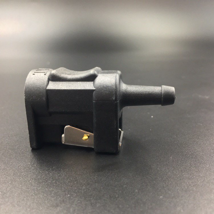 картинка Коннектор топливный Yamaha 4-200, F4-50 (мама) (Omax)