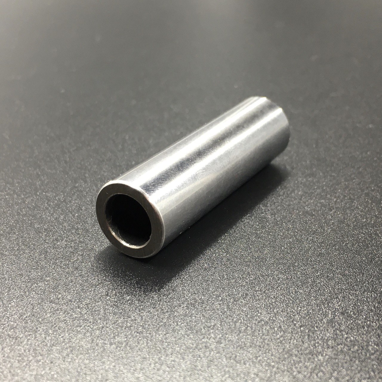 картинка Палец поршневой Tohatsu 4-5 (PREMARINE)