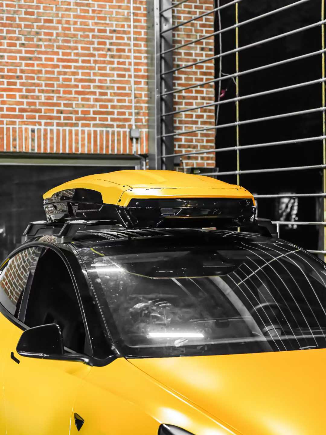 картинка Бокс на крышу VERTEX5000 Roof Box