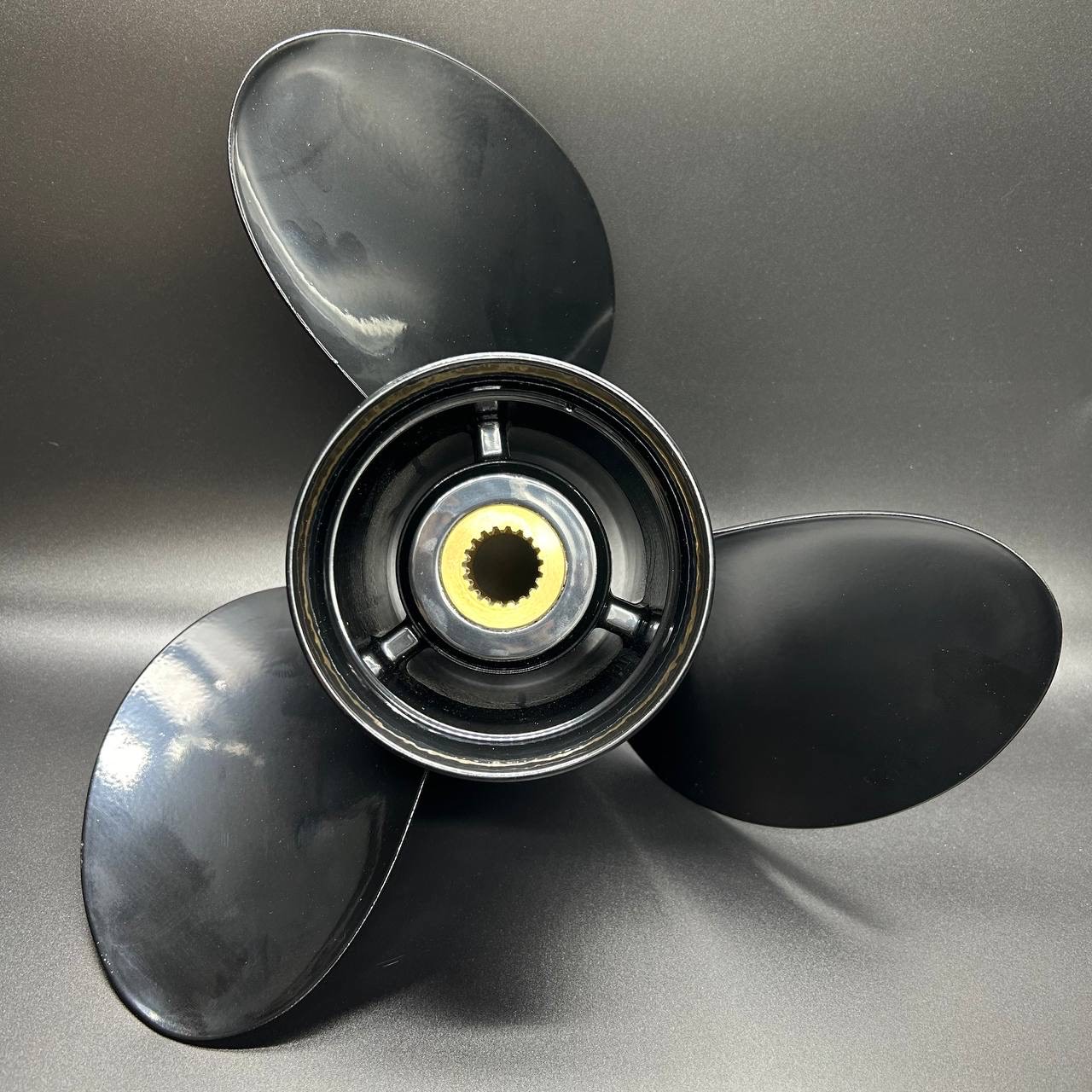 картинка Гребной винт VOLVO Sx Megara (3x14x23) (Polastorm)