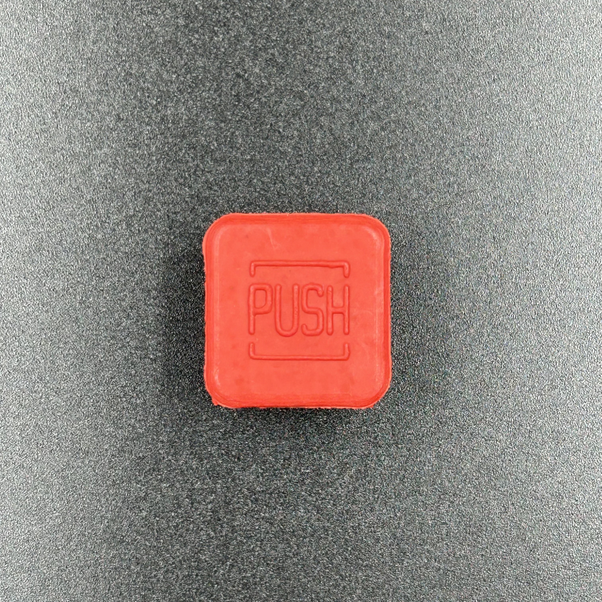 картинка Защитный колпачок на кнопку выключения Yamaha VK540 (8E3-83956-01) (KINETIX)