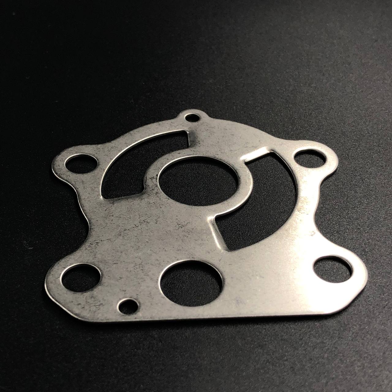 картинка Пластина помпы охлаждения Yamaha 75-90 (PREMARINE)