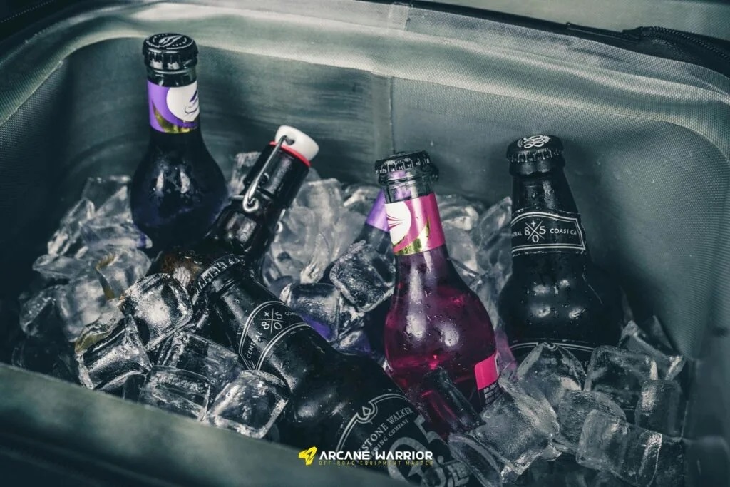 картинка Сумка-холодильник Arcane Warrior POSITION Outdoor Softshell Ice Pack