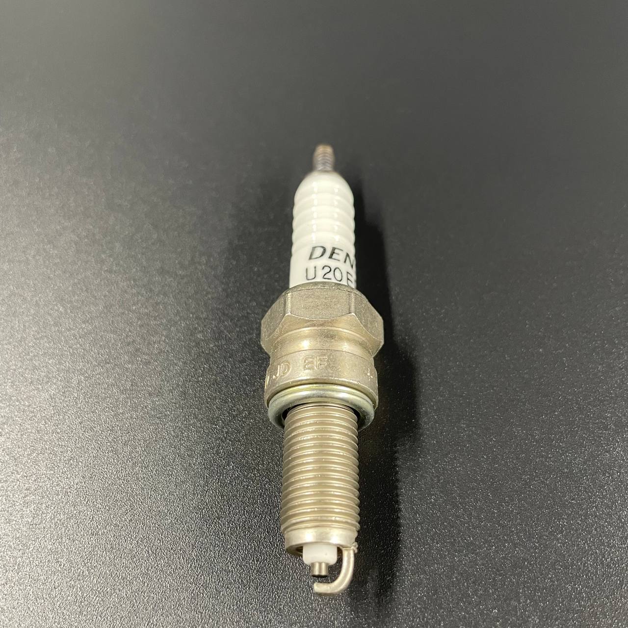 картинка Свеча зажигания 4228 U20EPR9 (CPR6EA-9) (DENSO)