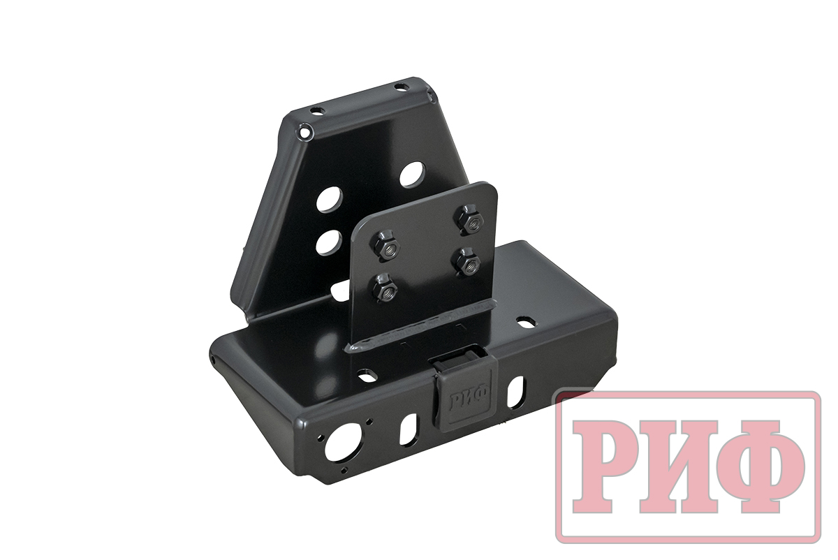 картинка Бампер задний РИФ Toyota Land Cruiser 200 2007-2012 с квадратом под фаркоп и фонарями