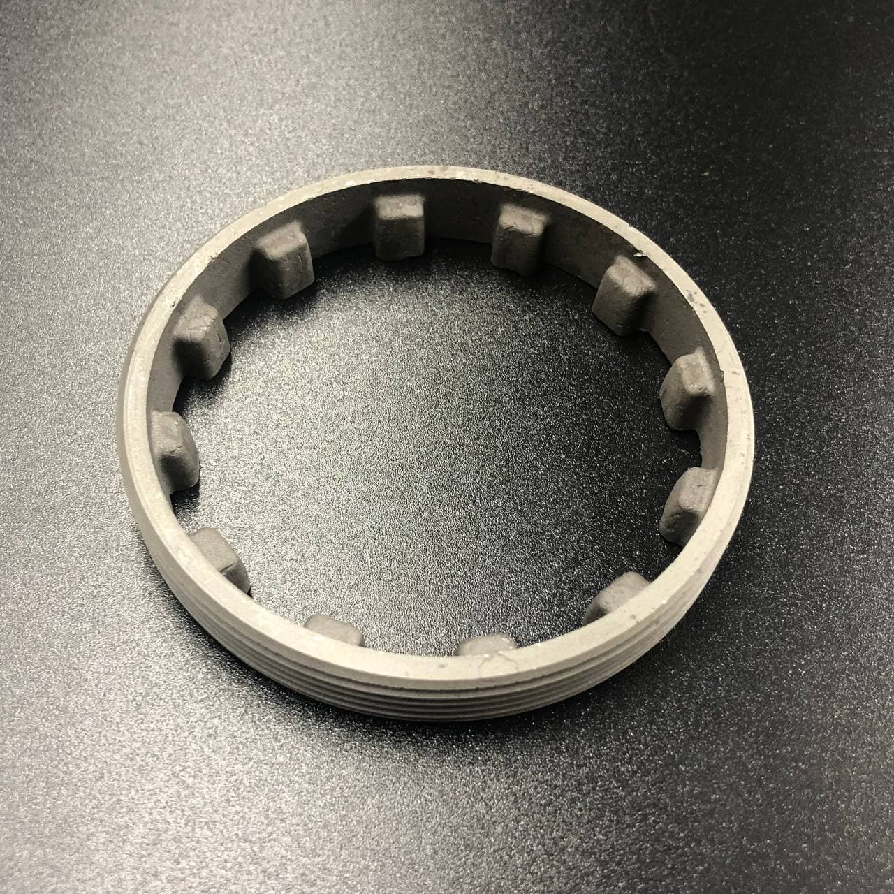 Гайка редуктора корончатая Yamaha 40-55 (Omax)