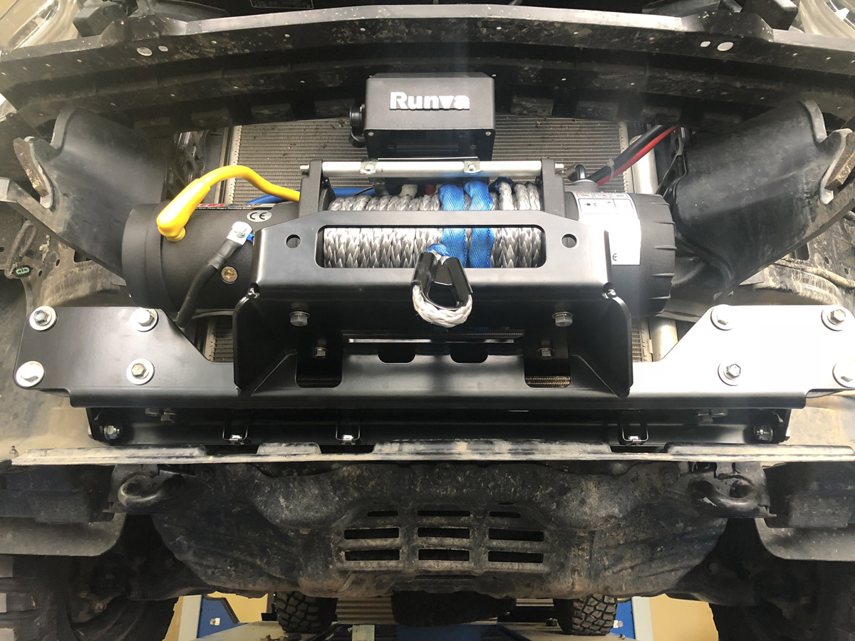 картинка Площадка лебедки Toyota Fortuner 2015+