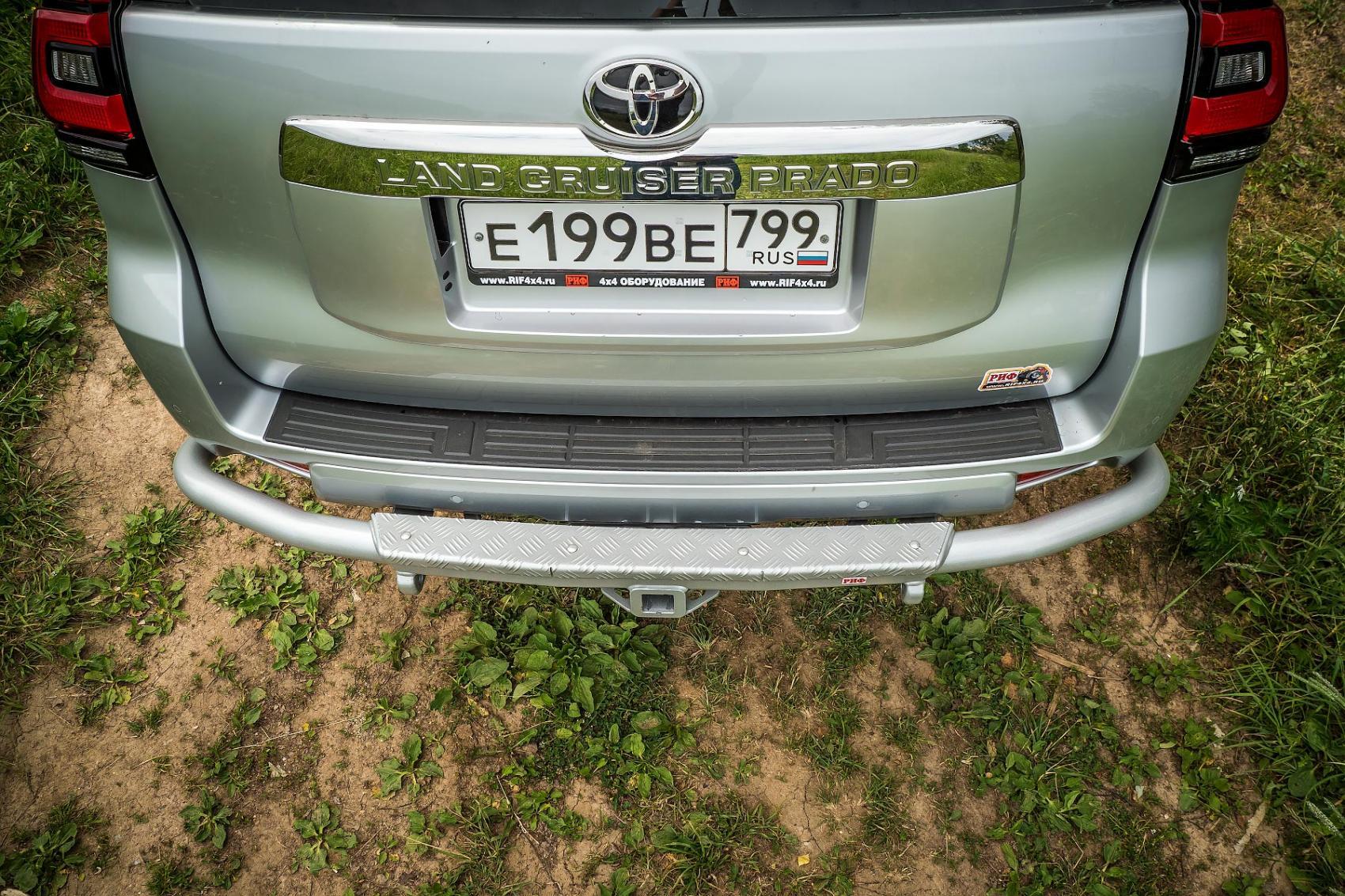 картинка Бампер задний РИФ Toyota Land Cruiser Prado 150 c квадратом под фаркоп