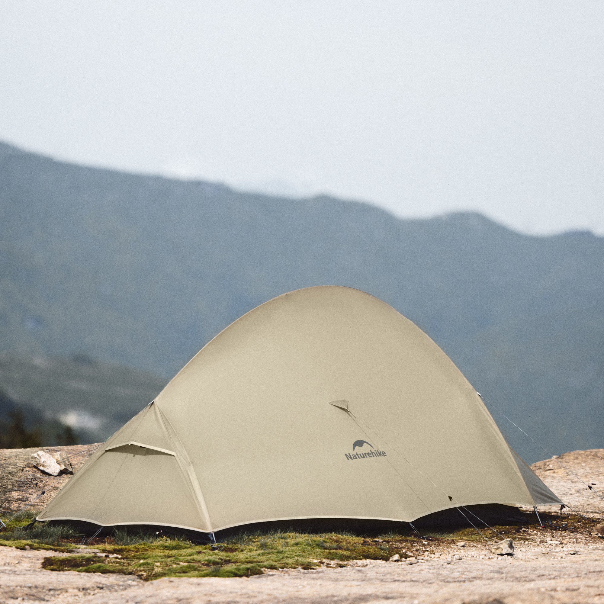 картинка Палатка Naturehike Cloud Up Pro Si 1-местная, алюминиевый каркас, сверхлегкая, хаки