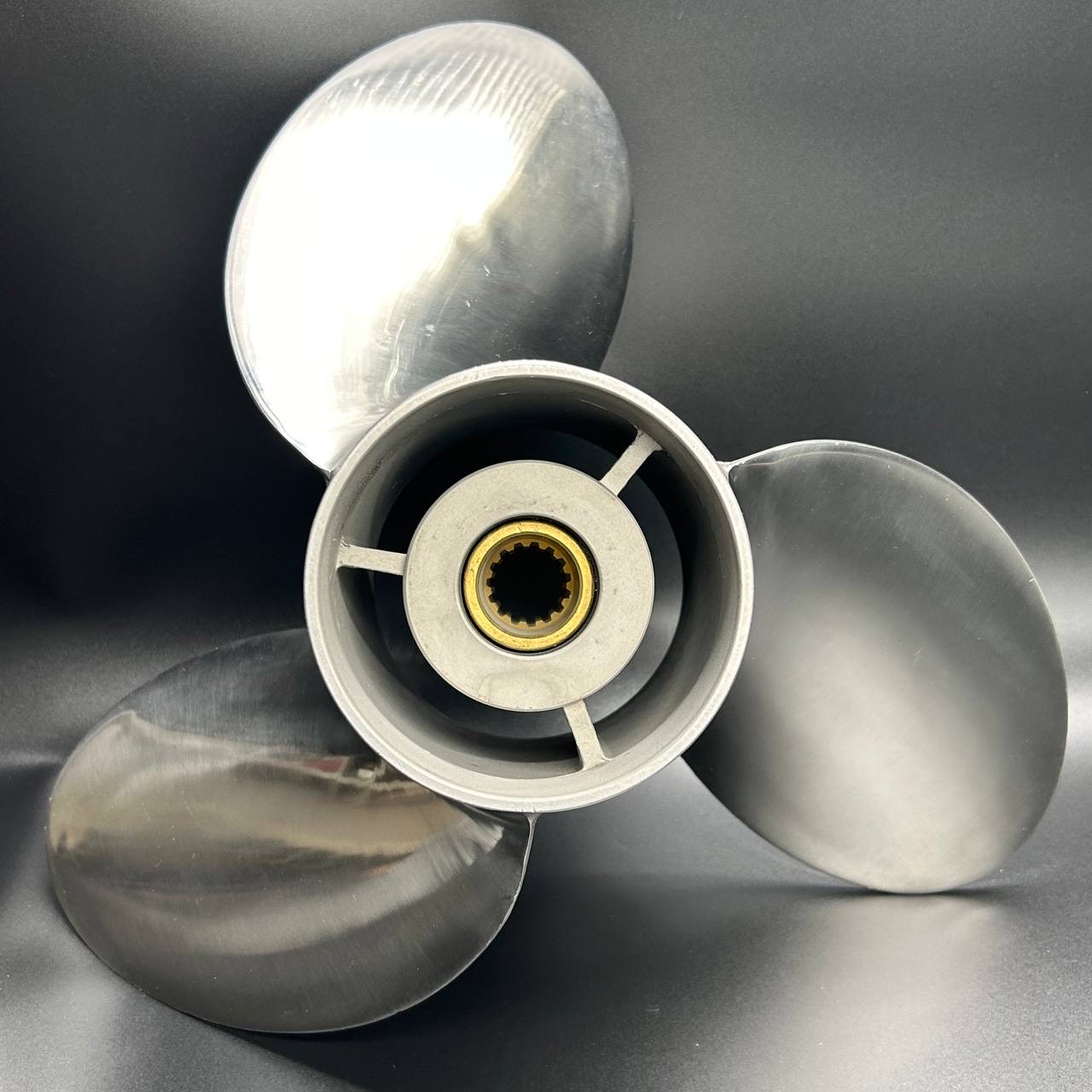 картинка Гребной винт Yamaha 150-300, F150-F275, F300B (3x15x21) (Сталь)