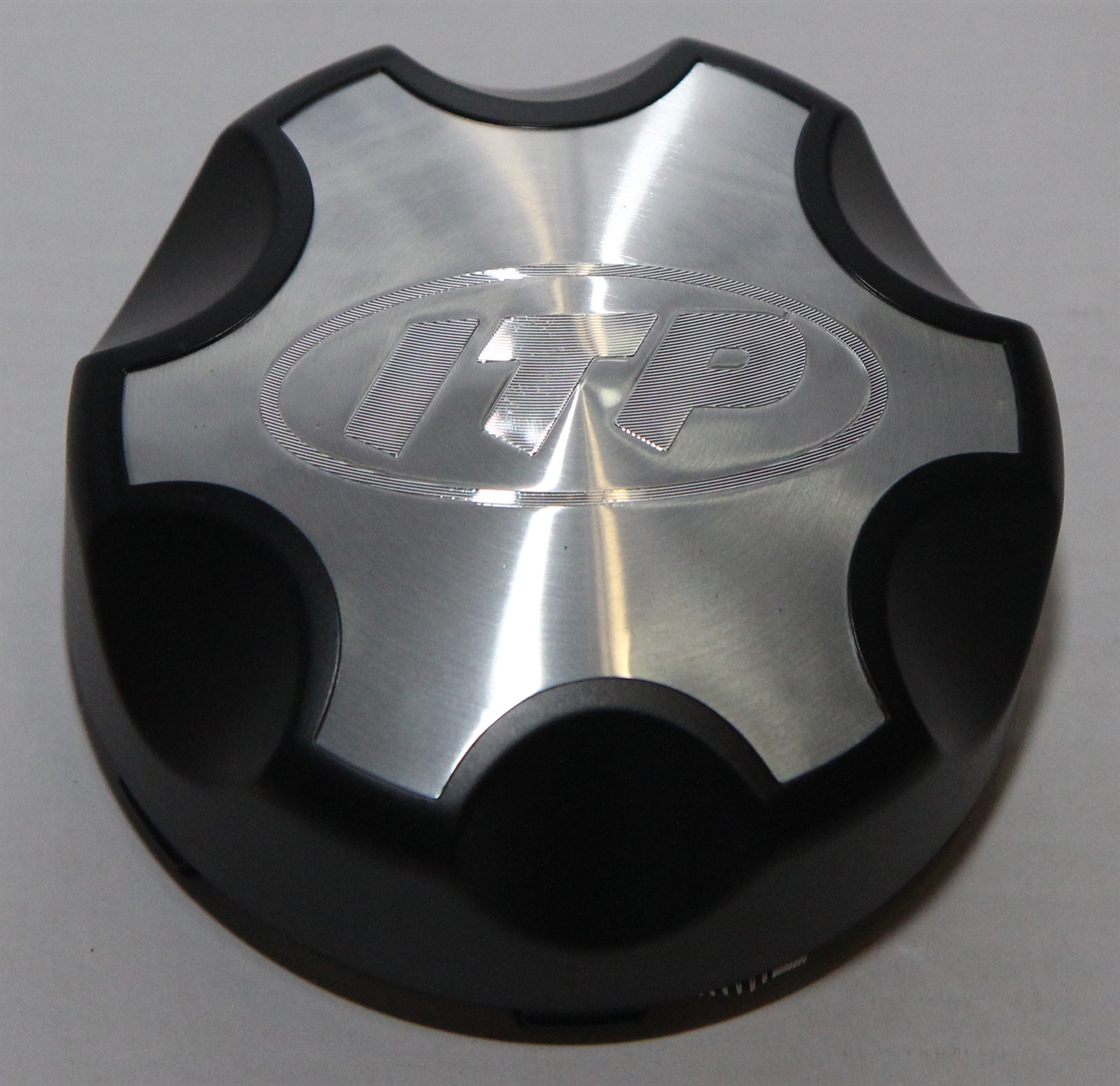 картинка Центральный колпачок диска ITP C137SD