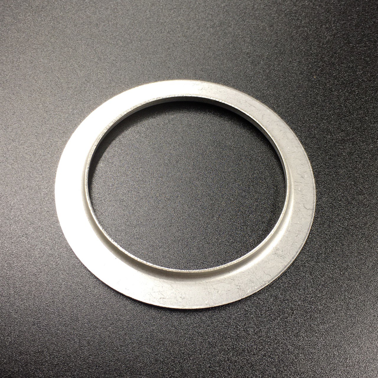 картинка Шайба поворотной рамы металическая Yamaha 40X, F20-45 (верх) (PREMARINE)