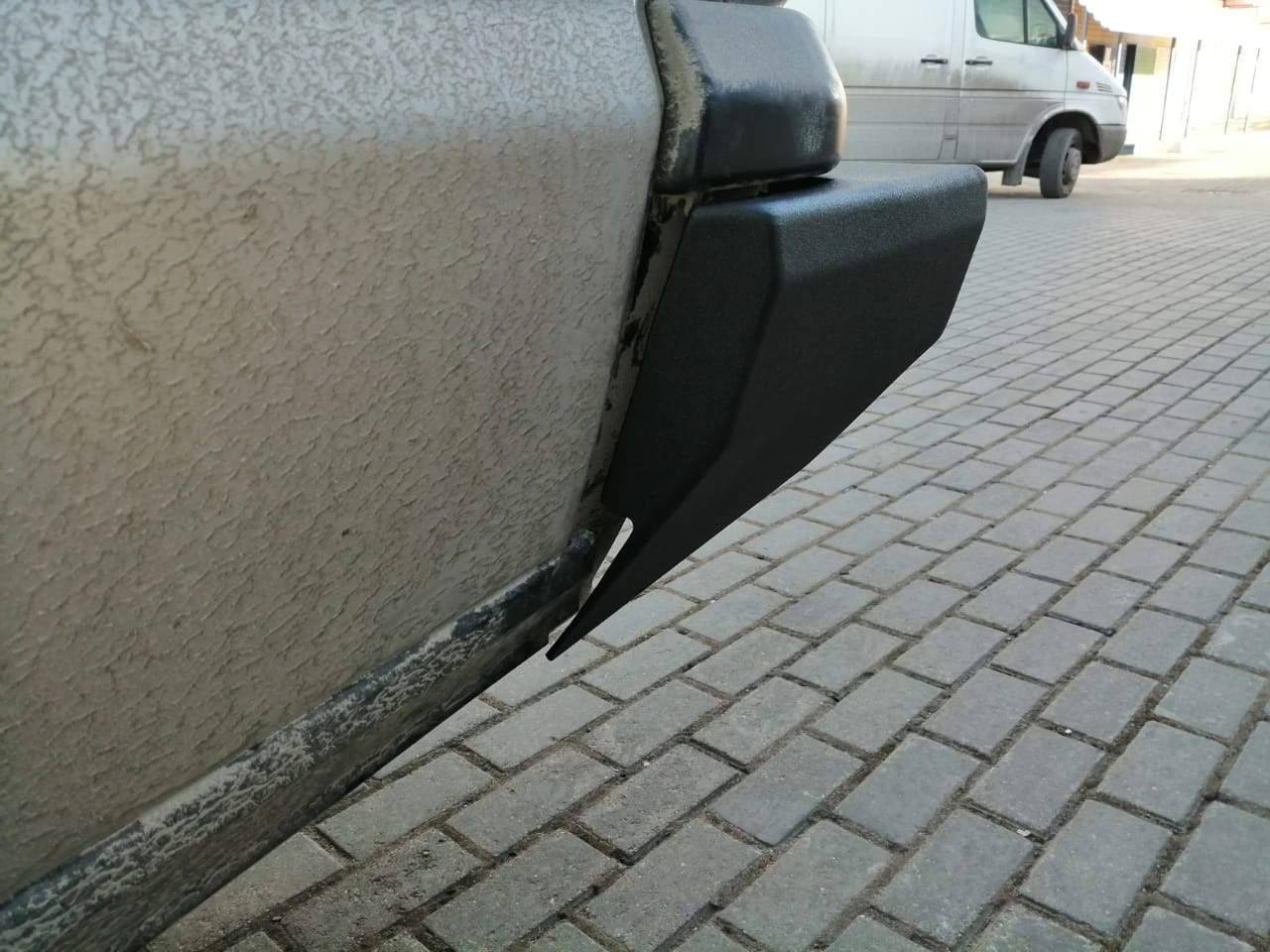 картинка Задний силовой бампер Land Rover Discovery 2