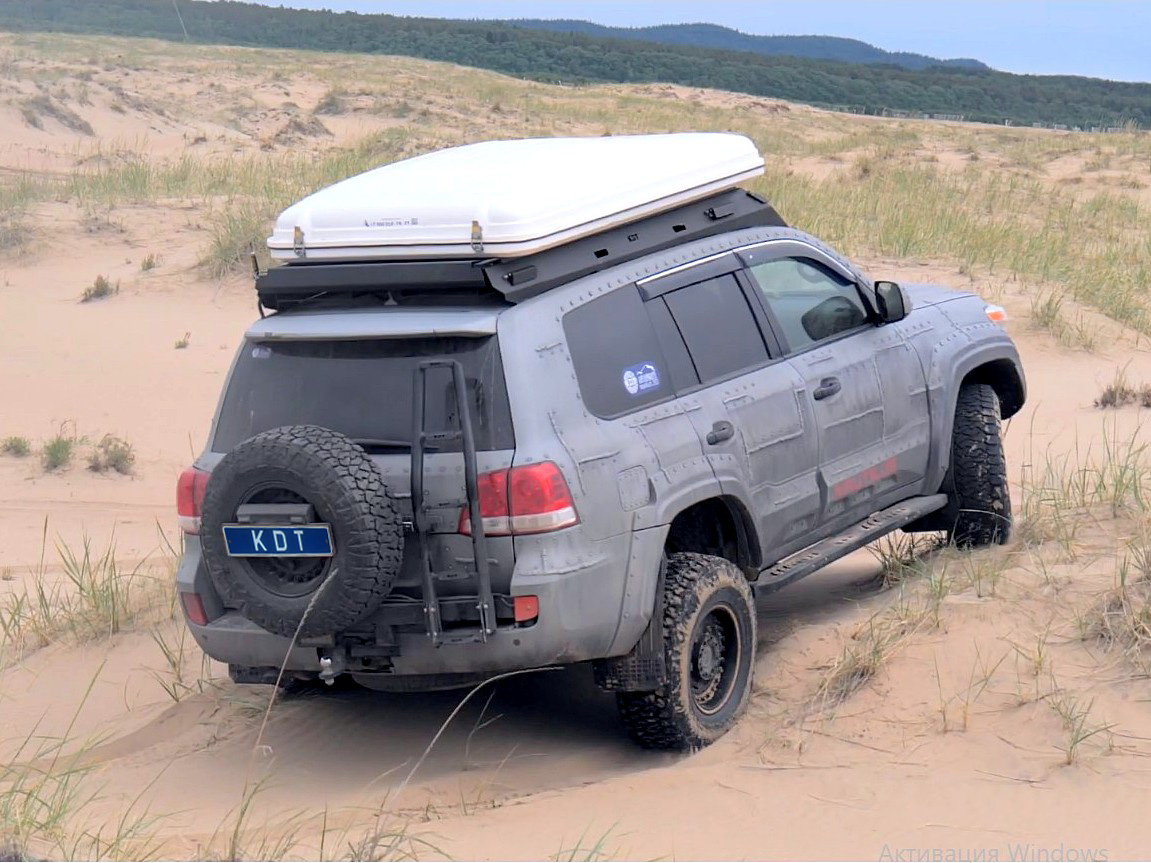 картинка Багажник-площадка алюминиевый (под канистры) - Toyota Land Cruiser 200