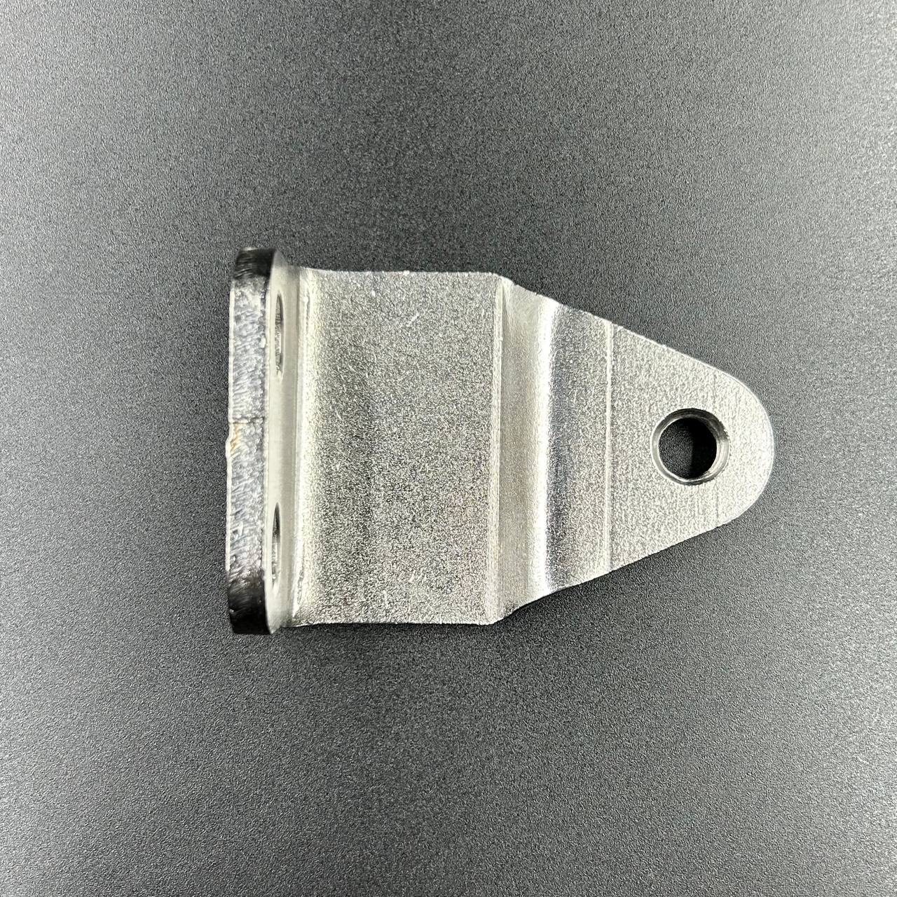 картинка Кронштейн крепления рулевой тяги Yamaha 40X, F20-70 (KACAWA)