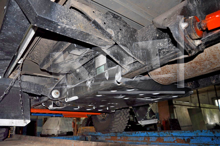 картинка Защита днища KDT для Land Rover Defender