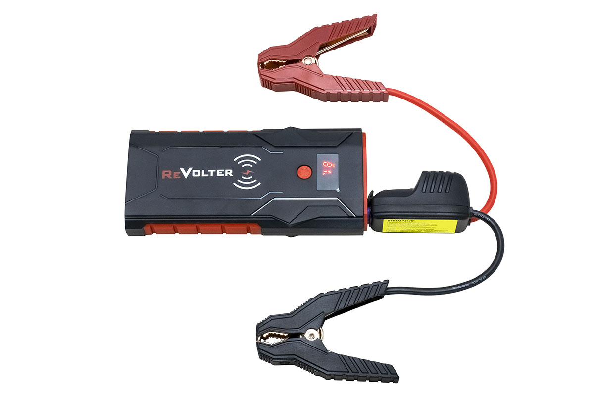 картинка Устройство пуско-зарядное портативное ReVolter QUASAR 12V 12000 mAh