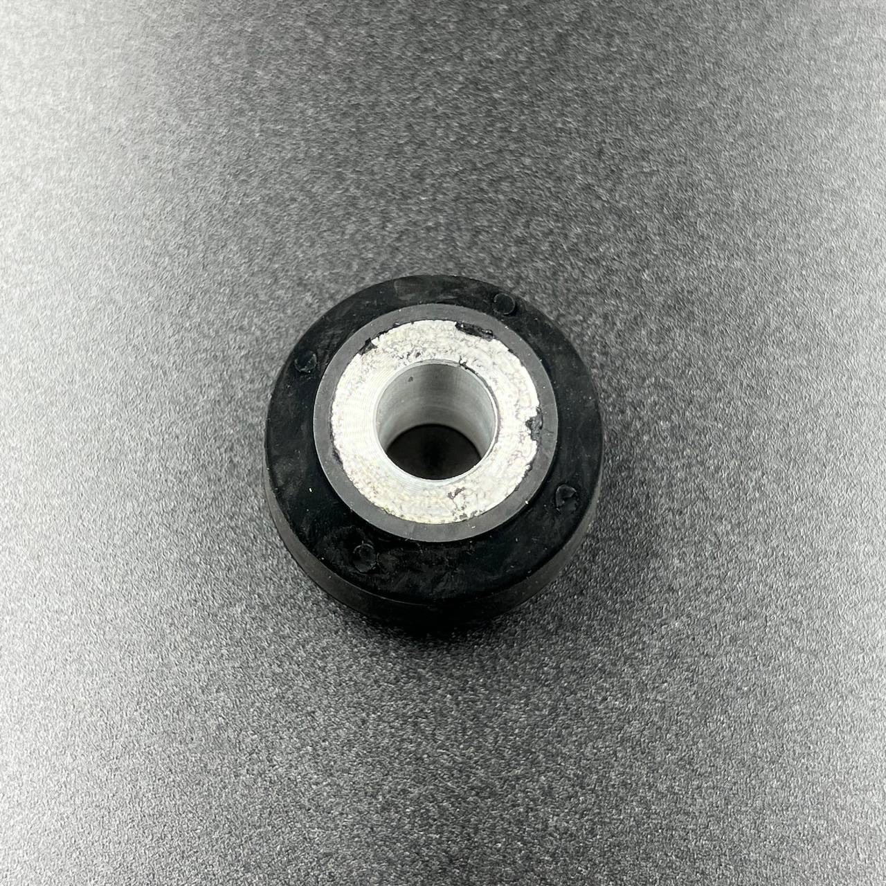 картинка Демпфер опорный резиновый Tohatsu 9.9-18 (Верхний) (YUELANG)