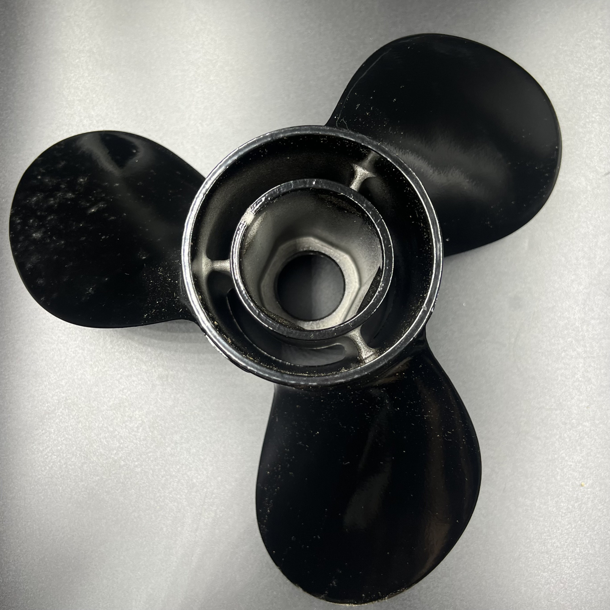 Гребной винт Mercury Black Max (13х19R)