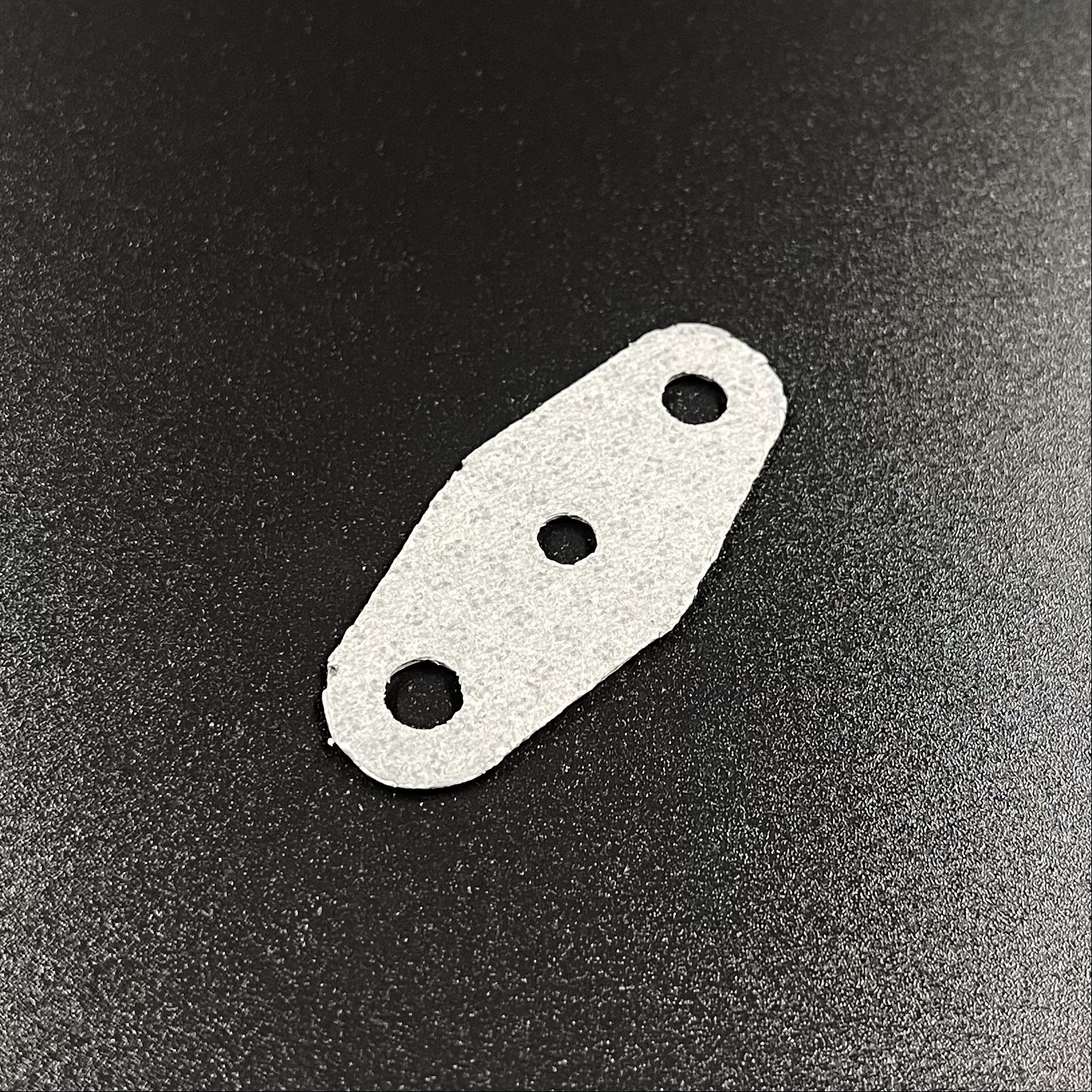 картинка Прокладка под топливный насос Yamaha 25-250 (Omax)