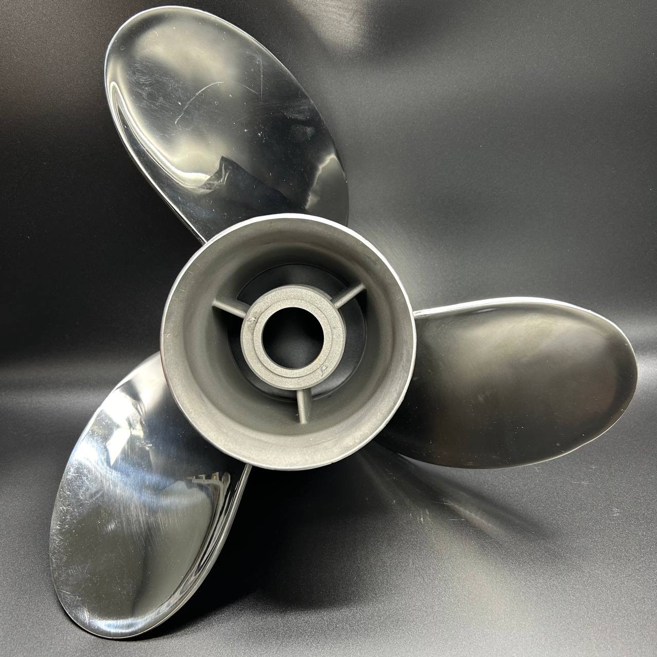 картинка Гребной винт Mercury 135-300 (3x14-1/4x25) (Сталь)