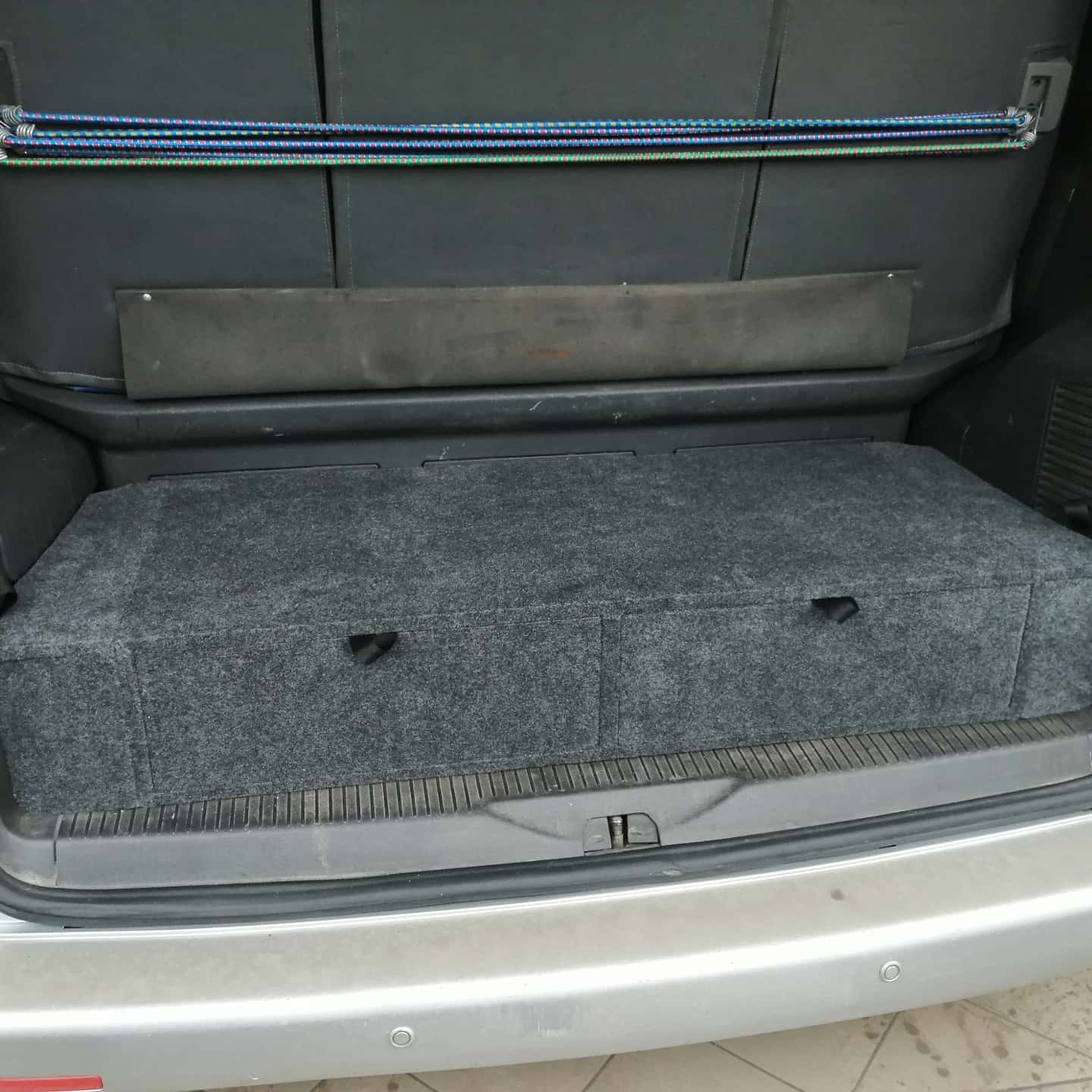 картинка Органайзер Экспедиция для Volkswagen Multivan (T5)