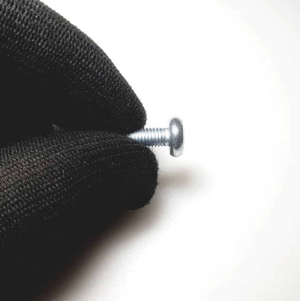 картинка Винт М 5х12 с полукруглой головкой DIN 7985