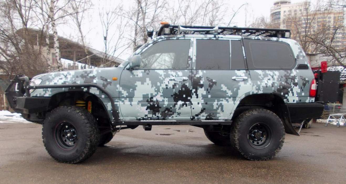 картинка Пороги силовые Toyota Land Cruiser 105