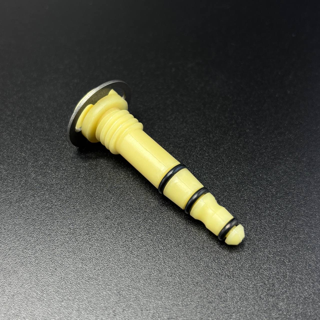 картинка Клапан запорный гидроподъёмника пластиковый VALVE KIT-RELIEF (Quicksilver)