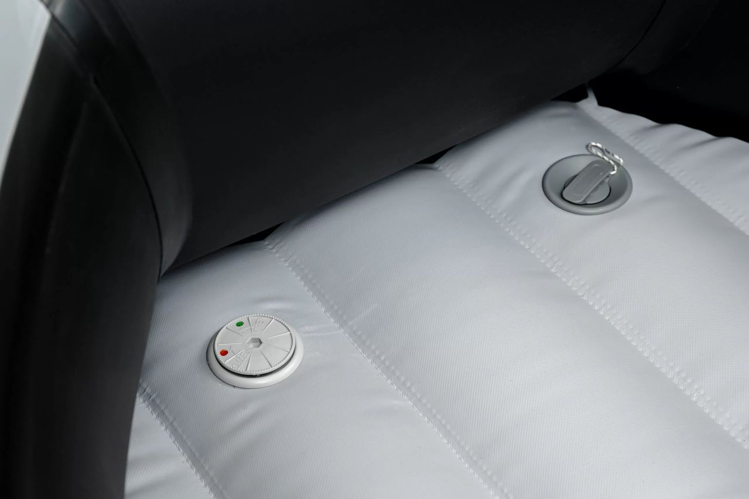 картинка Надувная лодка ПВХ, RiverBoats RB 410 НДНД, ф/б, черно-серый