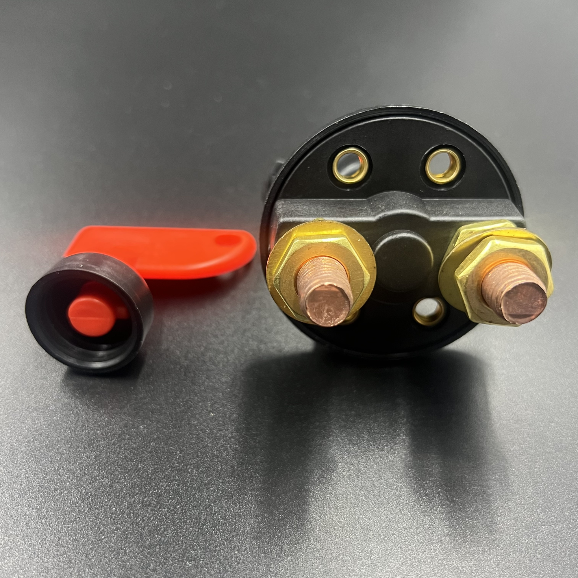 картинка Выключатель массы "ON-OFF" с ключом (GS11200) (Omax)