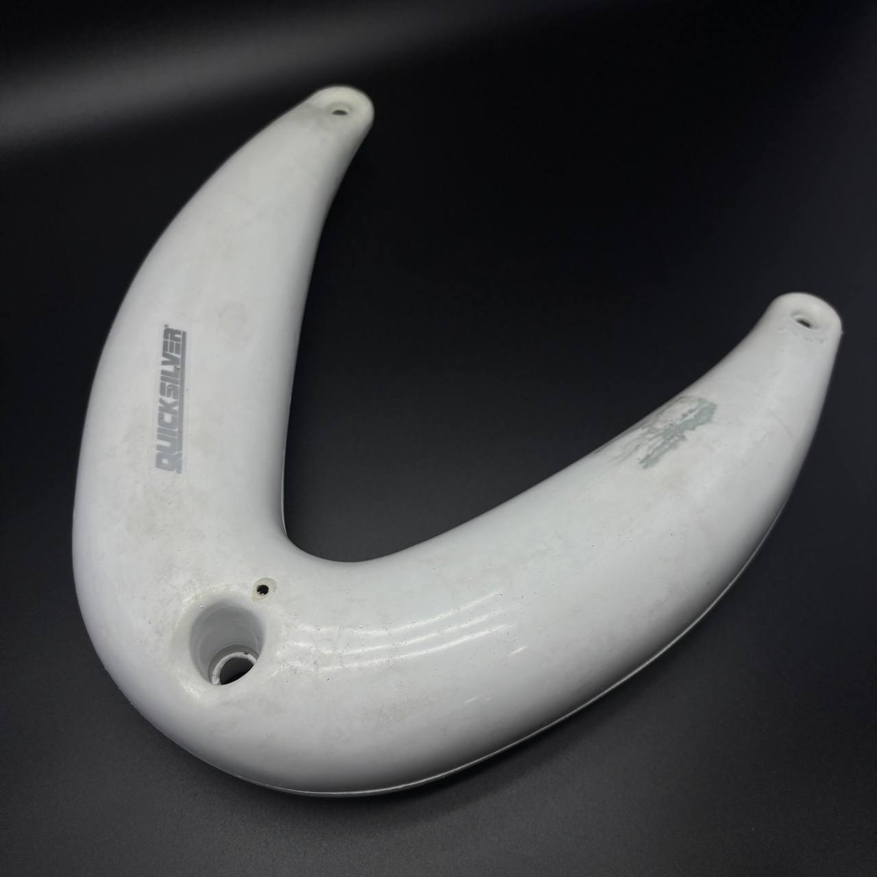 картинка Кранец носовой бел. (Quicksilver)