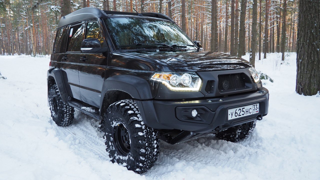 картинка Бампер передний УАЗ Патриот/Пикап/Карго Медведь боди-лифт с оптикой черный АВС-дизайн