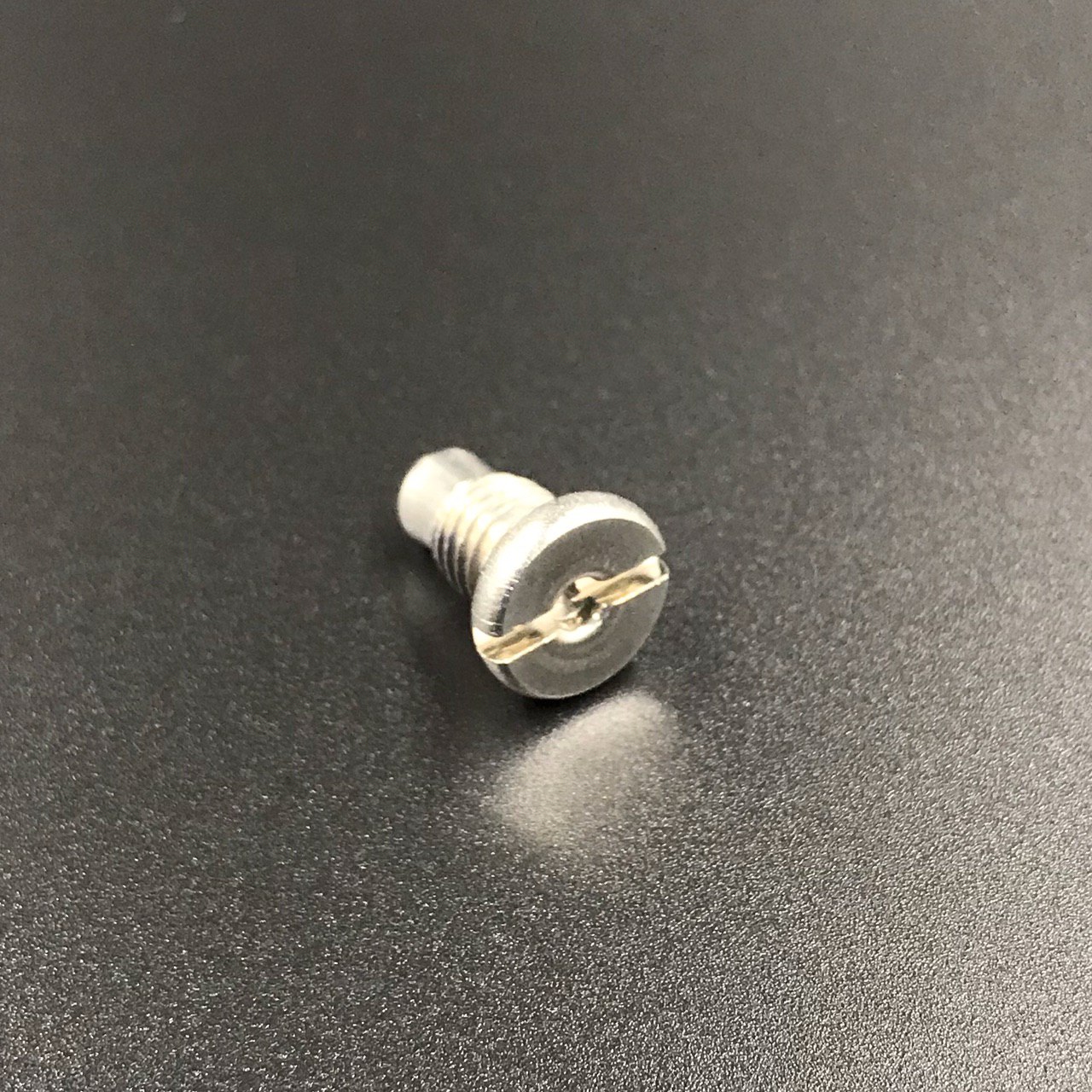 Пробка редуктора Yamaha 25-250, F20-115 (магнитная) (Sinera)
