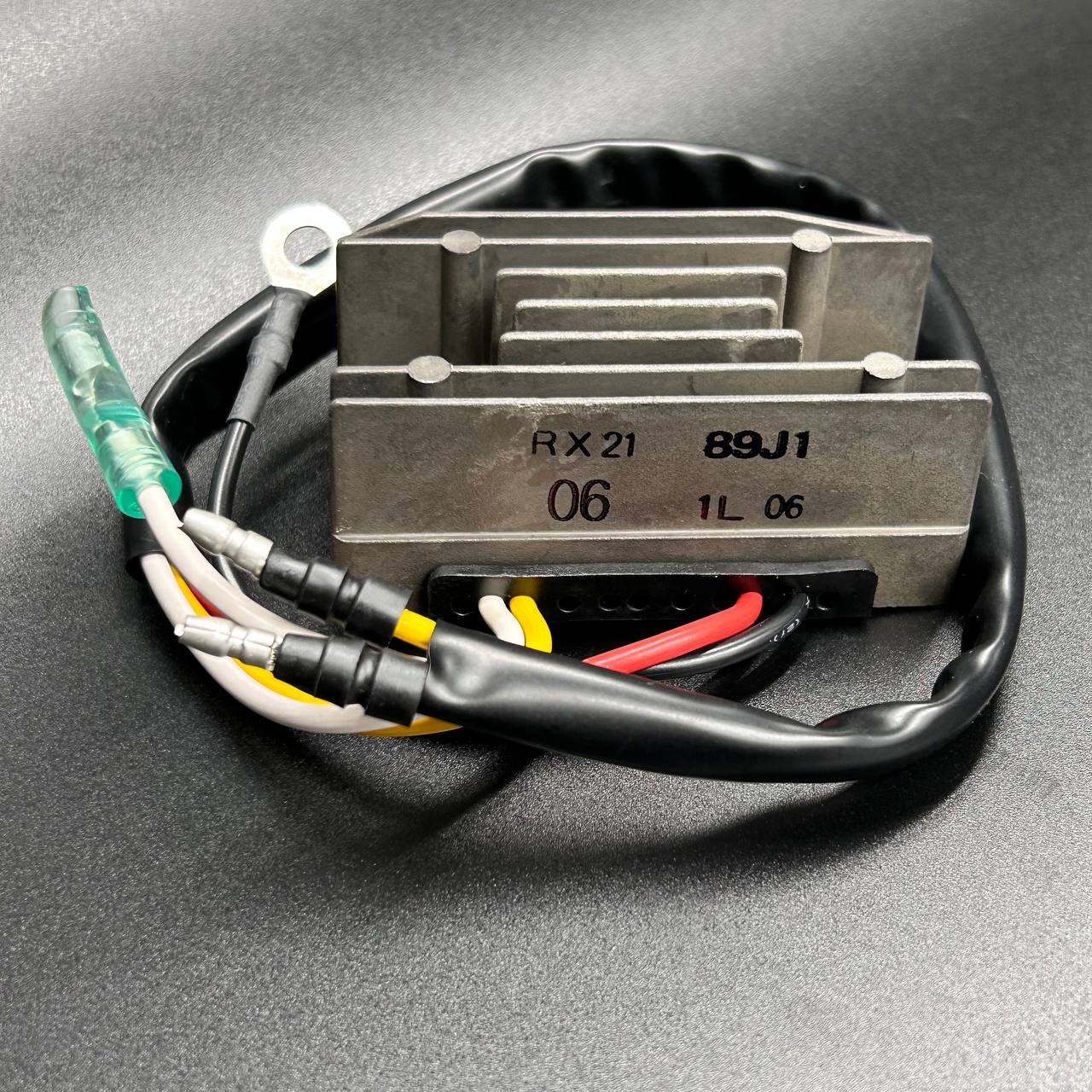 картинка Регулятор Suzuki DF25-30 (32800-89J00) (Suzuki)