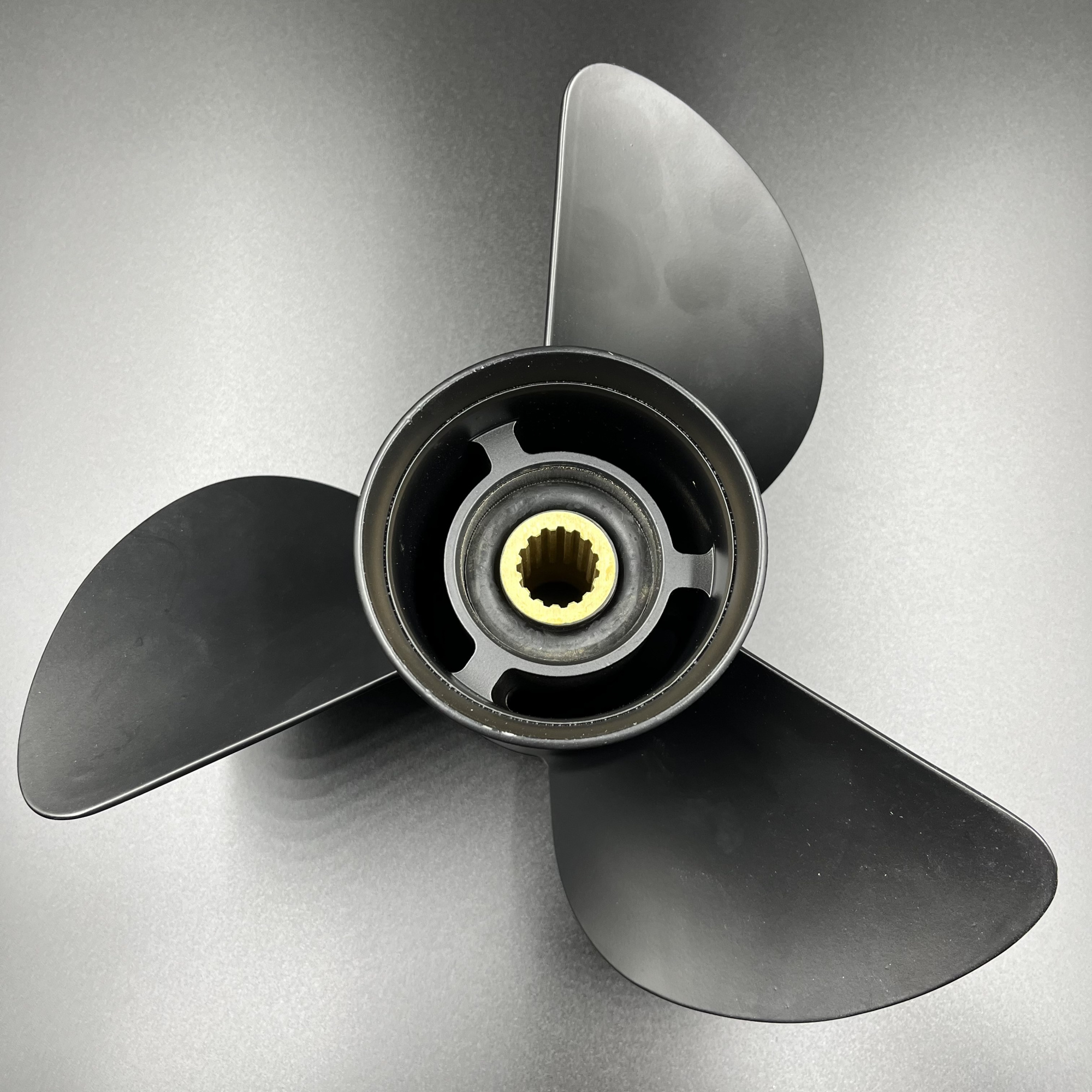 Гребной винт Suzuki DF90-140, DF70A-140A, DF100B (3x13 3/4x21)