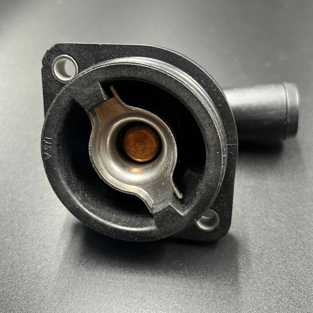 картинка Термостат Mercury Verado L4/L6 (892864T04) (Quicksilver)