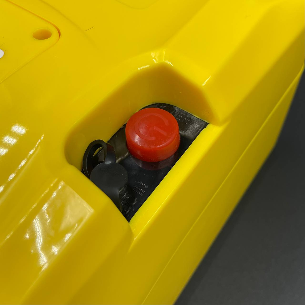 картинка Насос электрический для лодок со встроенным аккумулятором GP-80B (PREMARINE)