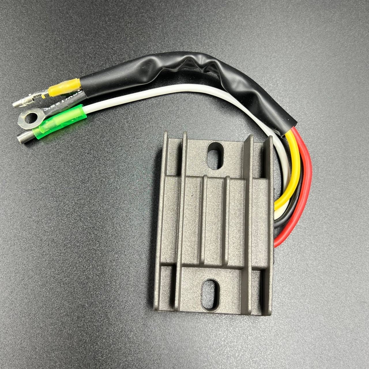 картинка Реле-регулятор напряжения Suzuki DF9.9-15 (32800-94J00)(PREMARINE)