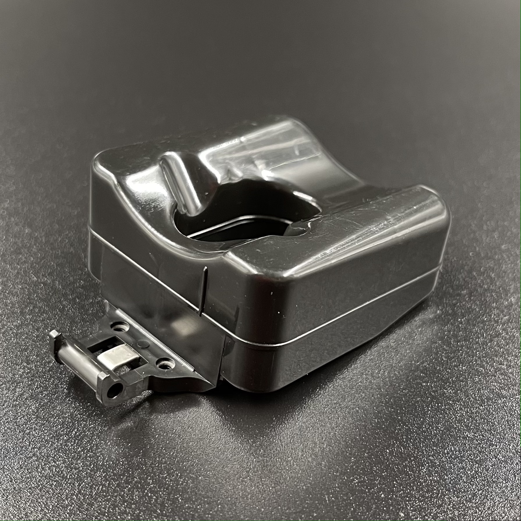 картинка Поплавок карбюратора Yamaha 40-90, F75-100 (Omax)