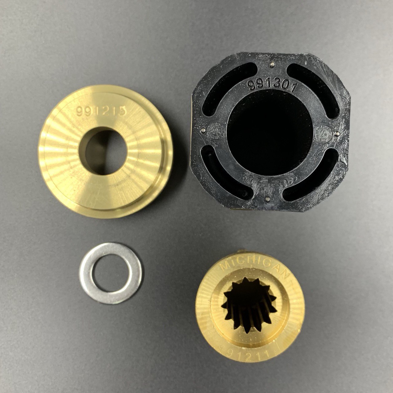 картинка Втулка гребного винта Suzuki DT75-140, DF60-70 (Michigan)