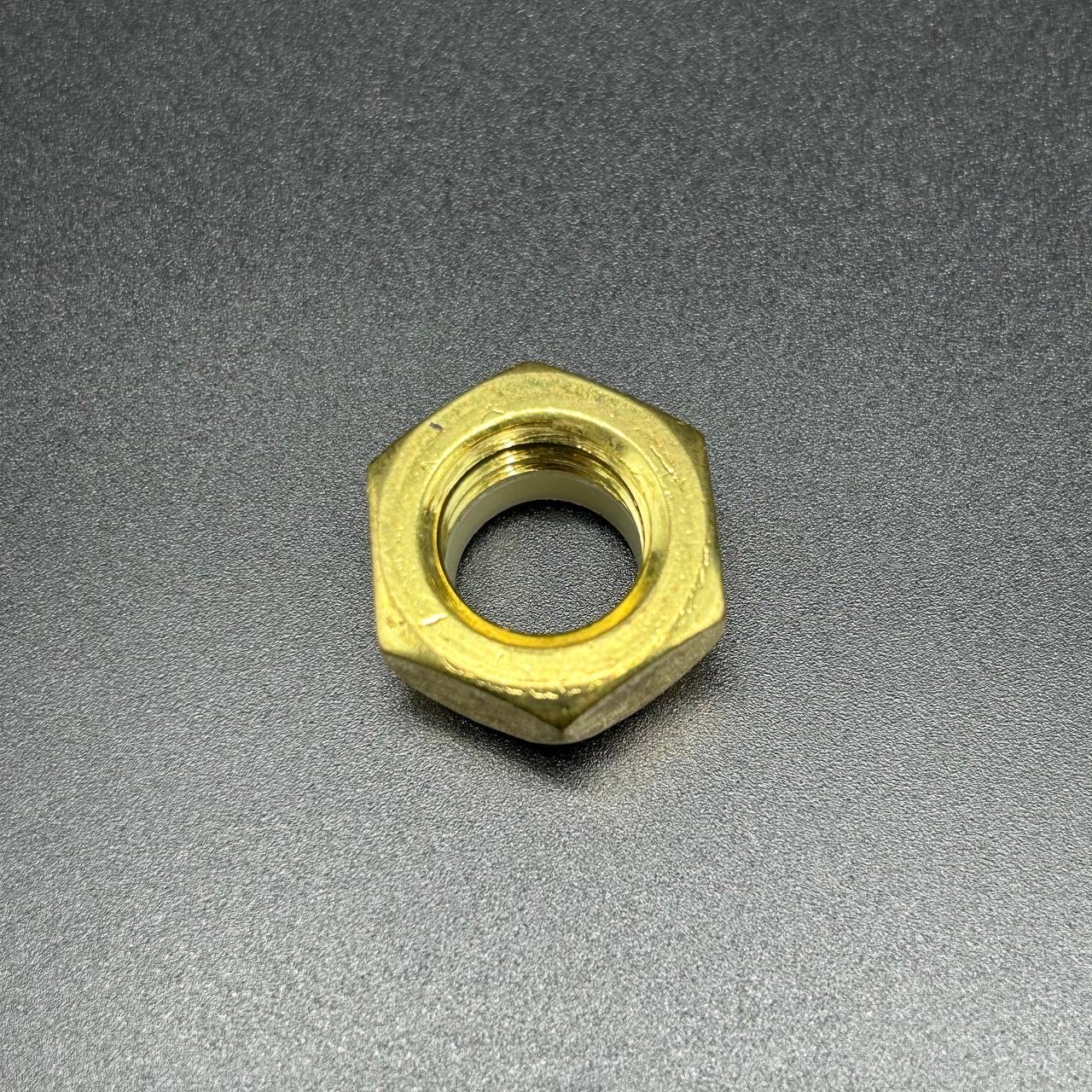 картинка Гайка крепления гребного винта MERCURY 30-60 (11-69578Q1) (Quicksilver)