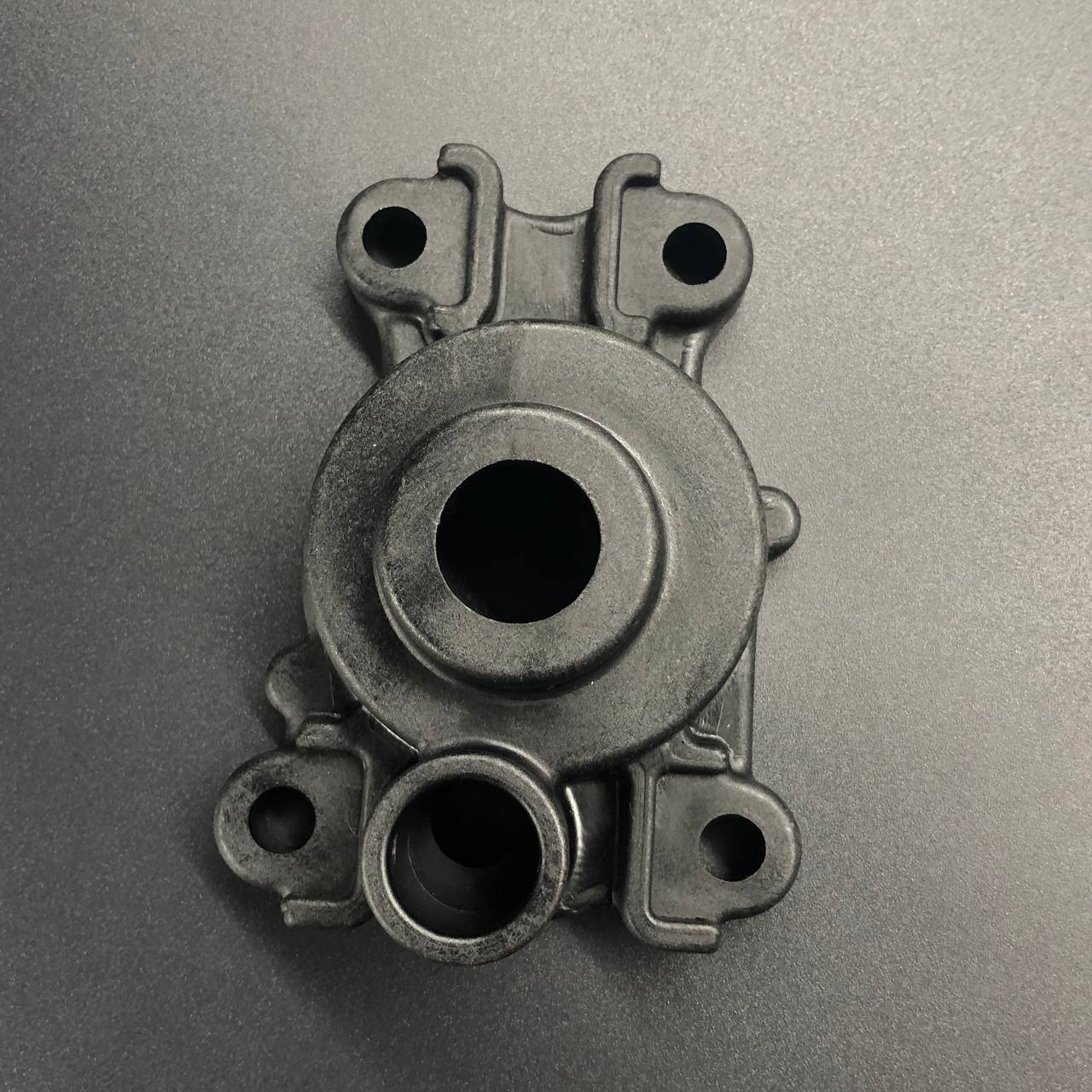 картинка Корпус помпы охлаждения Yamaha 40-50, F40-60 (Yamaha)