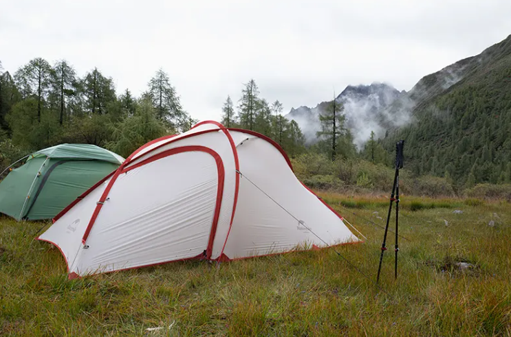 картинка Палатка Naturehike Hiby Si 4-местная, алюминиевый каркас, серо-красный