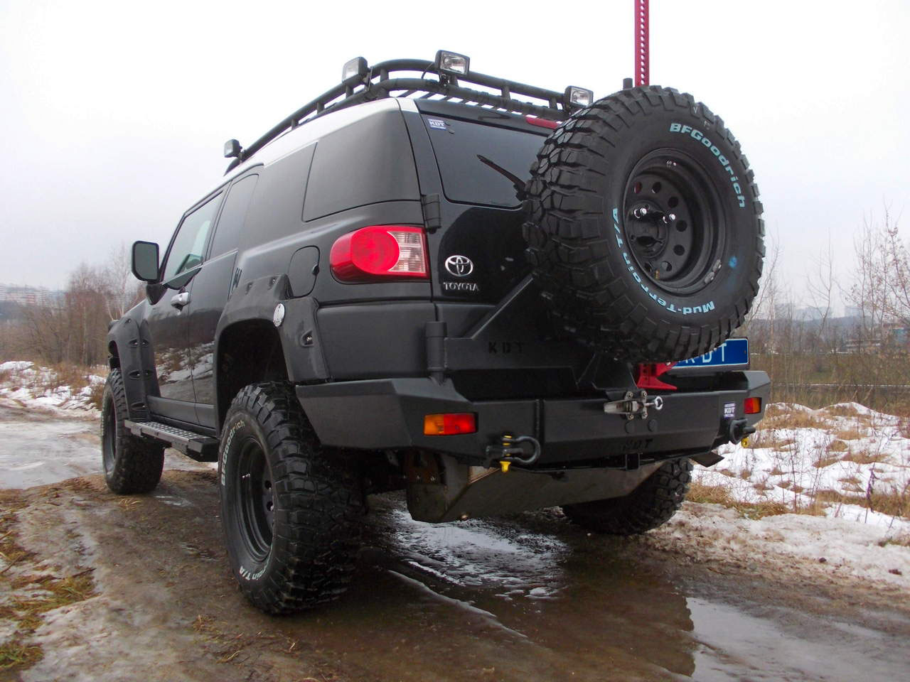 картинка Калитка крепления запасного колеса Toyota FJ Cruiser