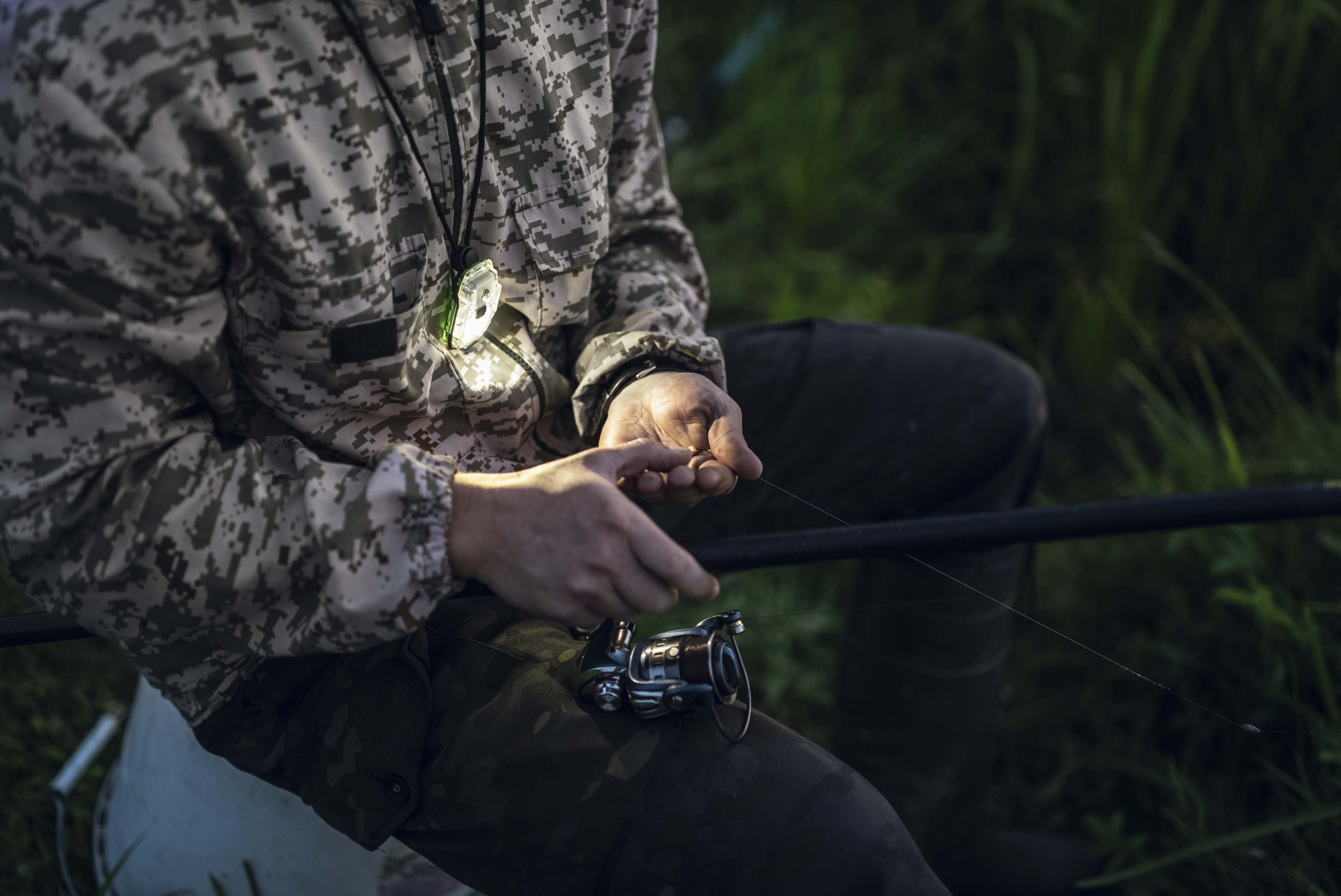 картинка Фонарь Armytek Crystal WUV Grey