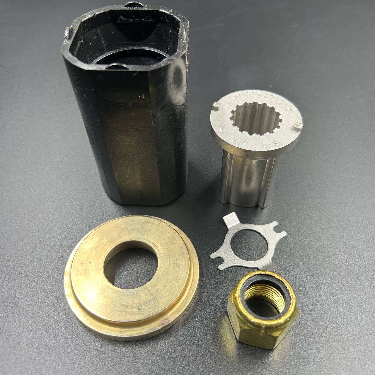 картинка Гребной винт Mercury VENGEANCE (13-1/2х23R) Стальной