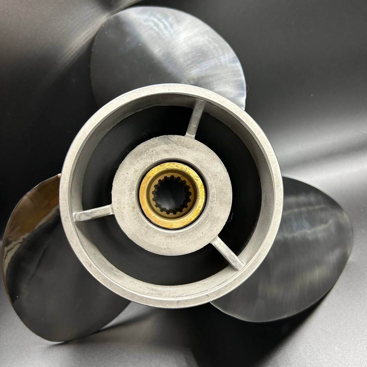 картинка Гребной винт Yamaha F300B-350 (3x15-1/4x21) (Сталь)