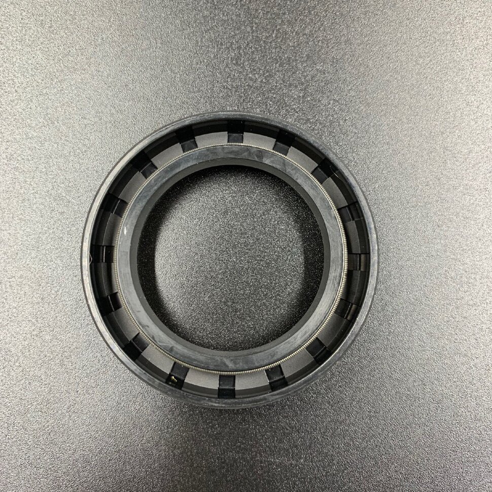 картинка Сальник Yamaha (93102-35M13; 93101-35018) (35x52x8) (Omax)