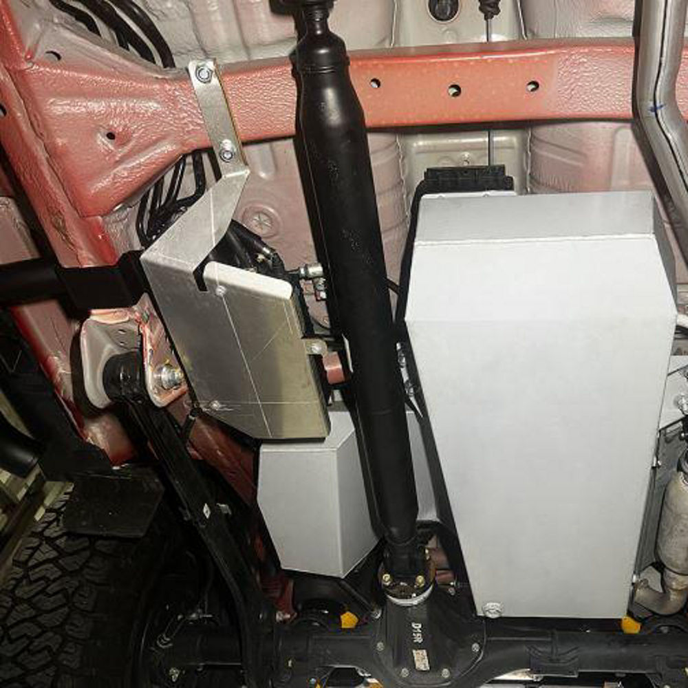 Бак топливный Suzuki Jimny XL 5 Door 2023-